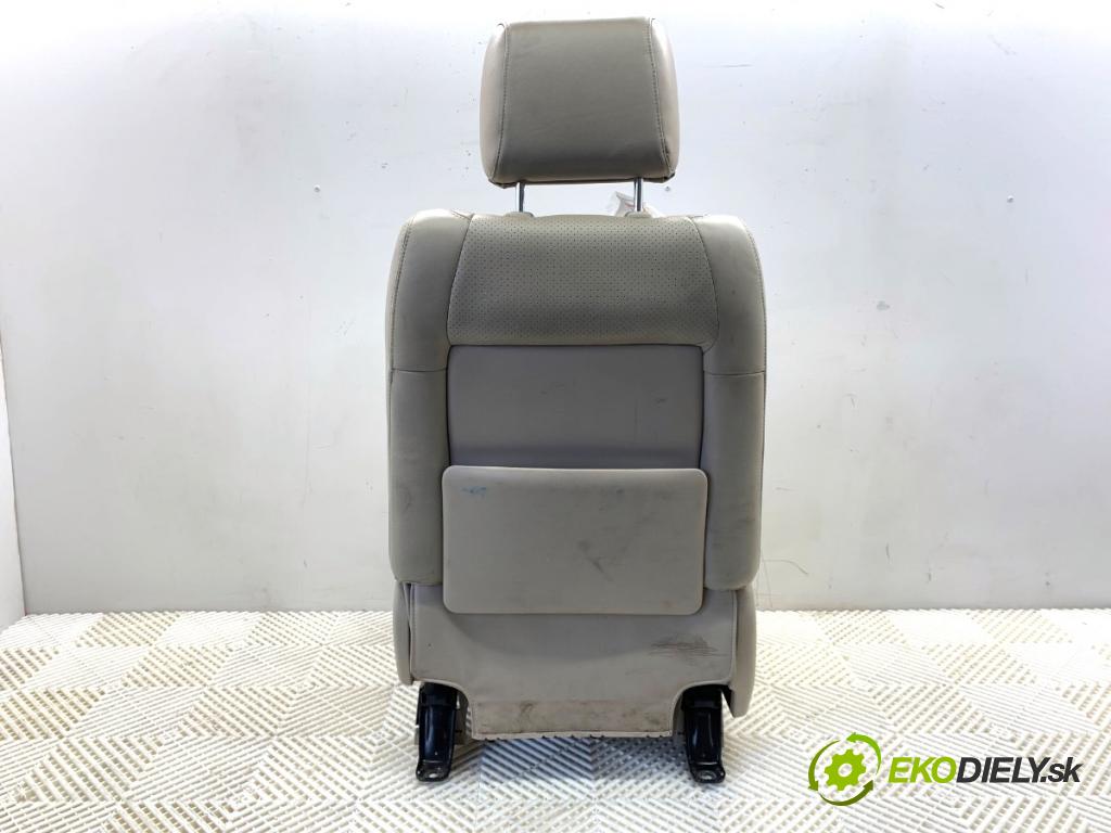 TOYOTA LAND CRUISER J12 samochód terenowy zamknięty 2006 127 kW 3.0 D-4D (KDJ120, KDJ125, KDJ121) 2982 sedadlo pravý přední část