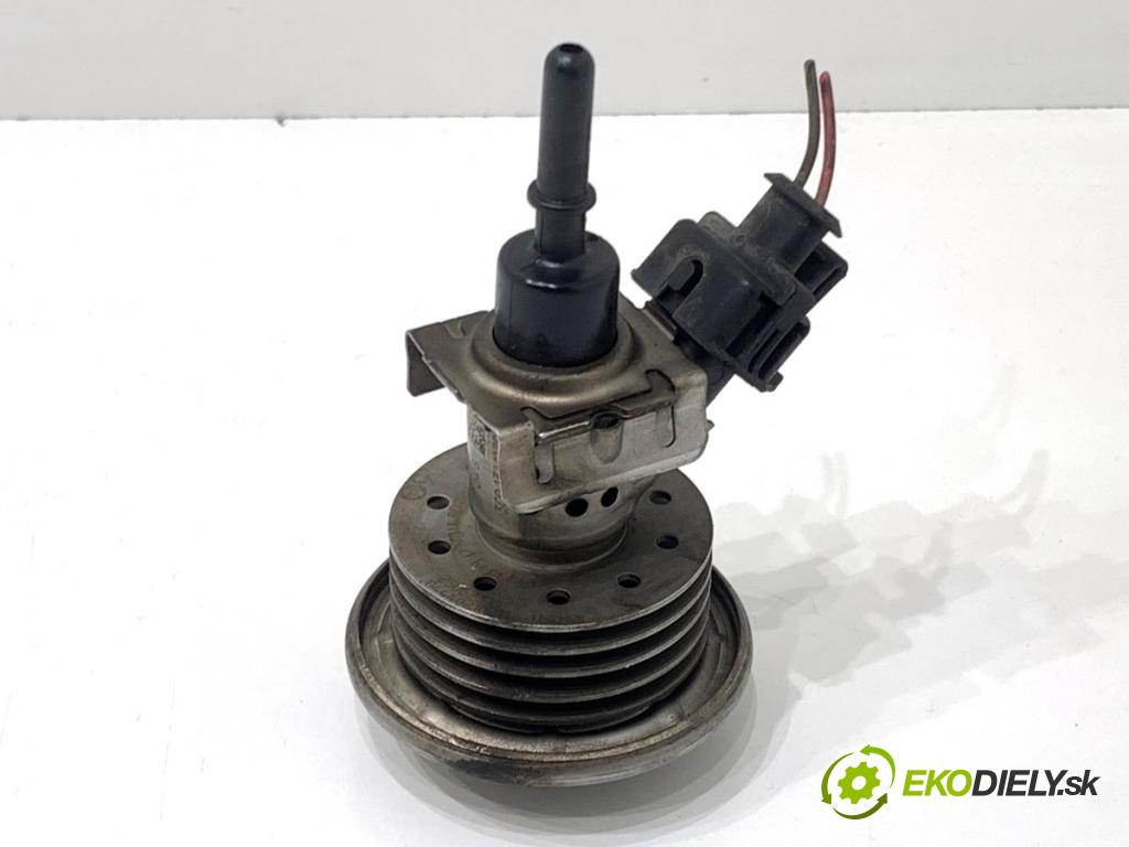 AUDI Q5 8R SUV 2011 125 kW 2.0 TDI quattro 1968 vstrekovač SCR: 3C0131113C