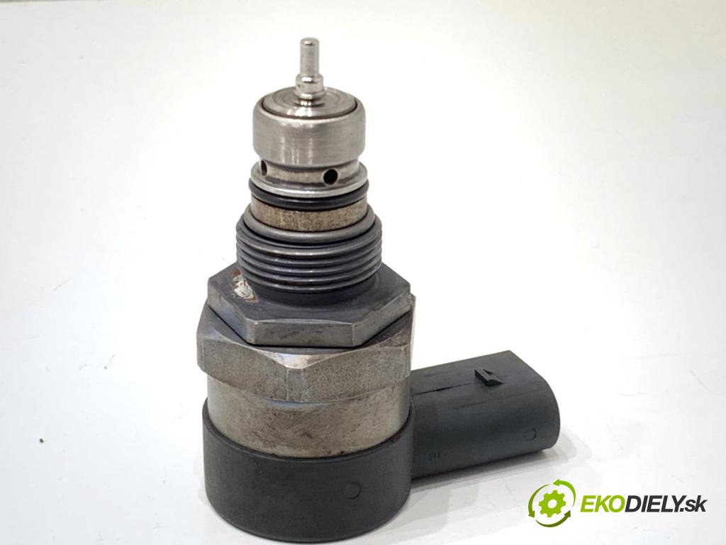 AUDI Q5 8R SUV 2011 125 kW 2.0 TDI quattro 1968 Regulátor tlaku paliva 057130764AB (Palivový systém ostatné)