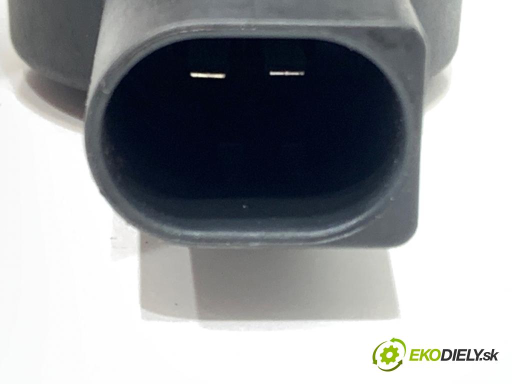 AUDI Q5 8R SUV 2011 125 kW 2.0 TDI quattro 1968 Regulátor tlaku paliva 057130764AB (Palivový systém ostatné)