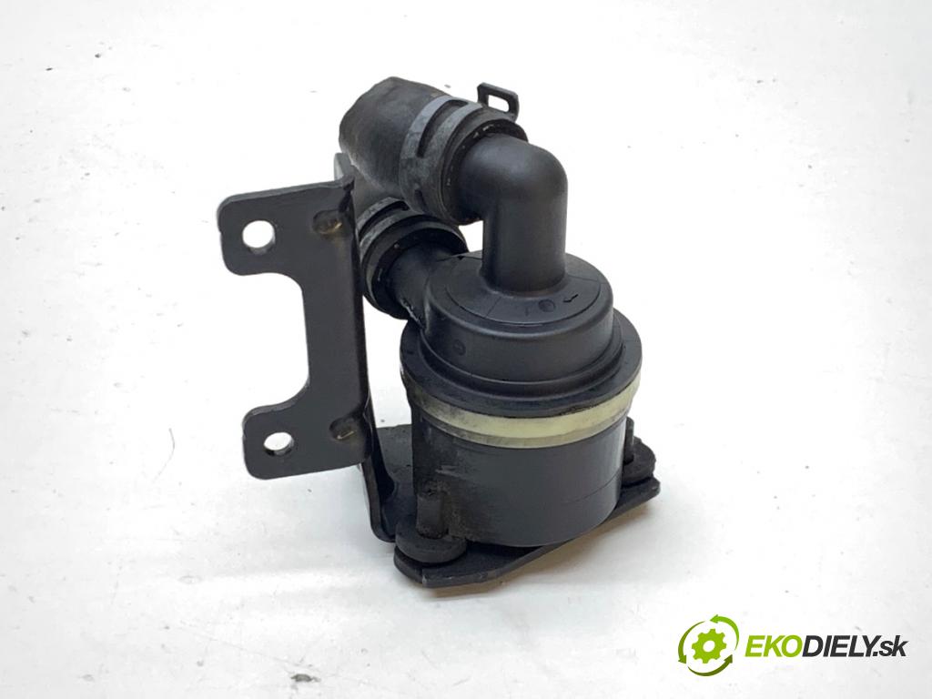 AUDI Q5 8R SUV 2011 125 kW 2.0 TDI quattro 1968 DALŠÍ: pumpa vody 5N0965561A (Vodní pumpa)