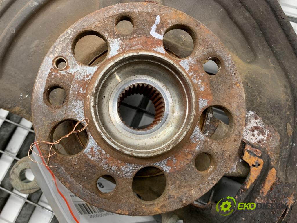 MERCEDES-BENZ CLA coupe coupe 2017 80 kW CLA 180 CDI / d (117.312) 1461 náboj levý přední část