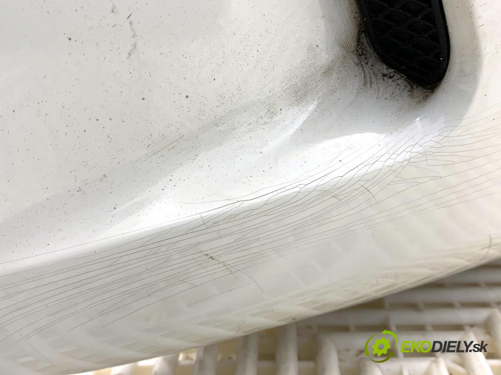 MERCEDES-BENZ CLA coupe coupe 2017 80 kW CLA 180 CDI / d (117.312) 1461 Nárazník zad 650 (Kľučka dverí ostatné)