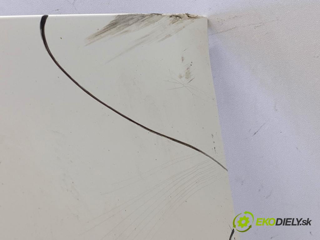 MERCEDES-BENZ CLA coupe coupe 2017 80 kW CLA 180 CDI / d (117.312) 1461 Nárazník zad 650 (Kľučka dverí ostatné)