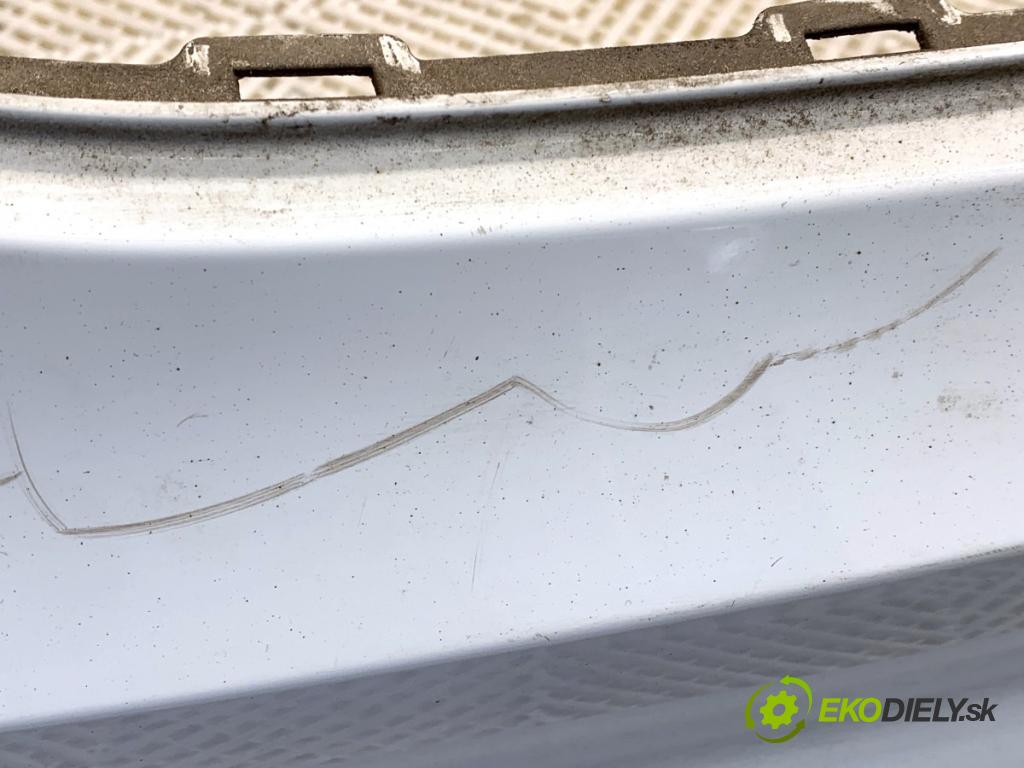 MERCEDES-BENZ CLA coupe coupe 2017 80 kW CLA 180 CDI / d (117.312) 1461 Nárazník zad 650 (Kľučka dverí ostatné)