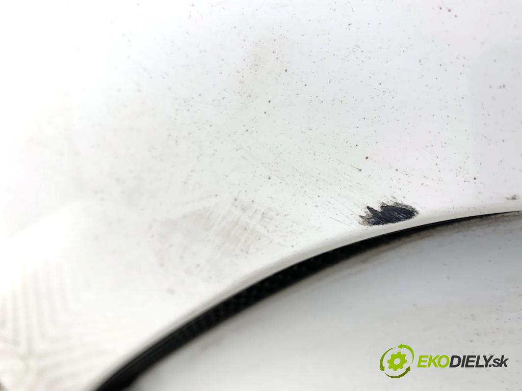 MERCEDES-BENZ CLA coupe coupe 2017 80 kW CLA 180 CDI / d (117.312) 1461 Nárazník zad 650 (Kľučka dverí ostatné)