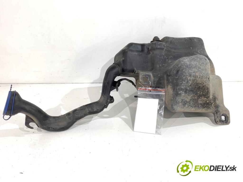 MERCEDES-BENZ CLA coupe coupe 2017 80 kW CLA 180 CDI / d (117.312) 1461 nádržka ostřikovačů A2468690220