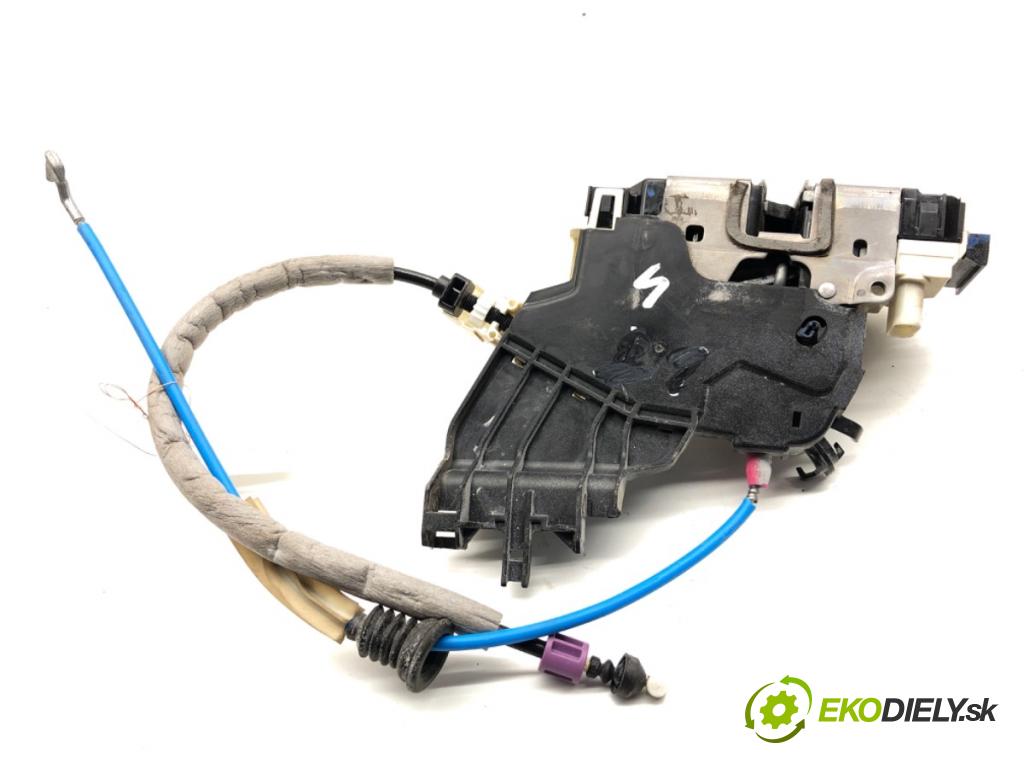 MERCEDES-BENZ CLA coupe coupe 2017 80 kW CLA 180 CDI / d (117.312) 1461 zámok Dvere pravy zad