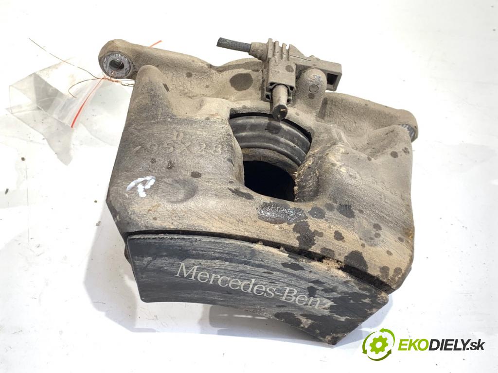 MERCEDES-BENZ CLA coupe coupe 2017 80 kW CLA 180 CDI / d (117.312) 1461 Brzdič strmeň pravy predný 