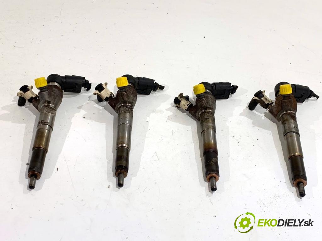 MERCEDES-BENZ CLA coupe coupe 2017 80 kW CLA 180 CDI / d (117.312) 1461 Vstrekovacie ventily 166006212R