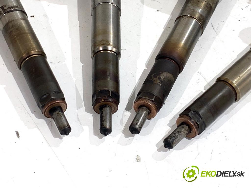 MERCEDES-BENZ CLA coupe coupe 2017 80 kW CLA 180 CDI / d (117.312) 1461 Vstrekovacie ventily 166006212R