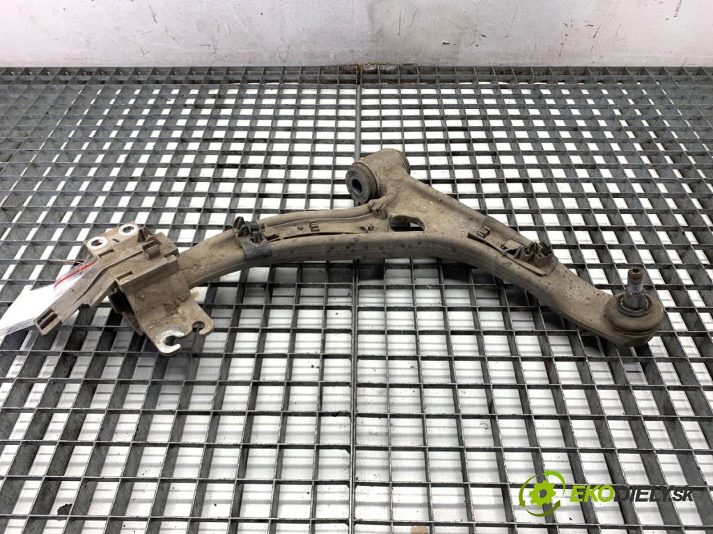 MERCEDES-BENZ CLA coupe coupe 2017 80 kW CLA 180 CDI / d (117.312) 1461 Rameno pravy predný 