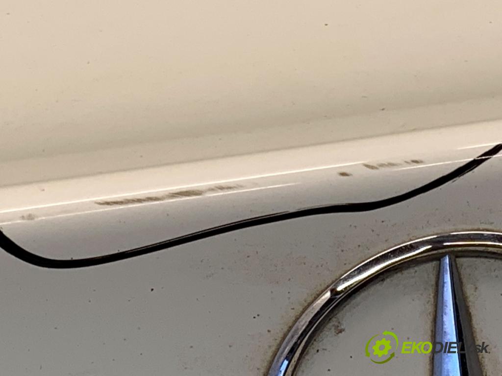 MERCEDES-BENZ CLA coupe coupe 2017 80 kW CLA 180 CDI / d (117.312) 1461 kapota zad 650