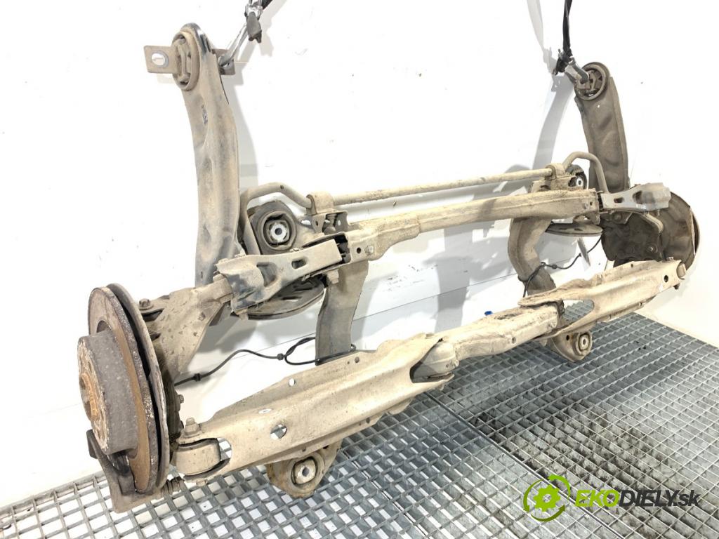 MERCEDES-BENZ CLA coupe coupe 2017 80 kW CLA 180 CDI / d (117.312) 1461 Výstuha zad