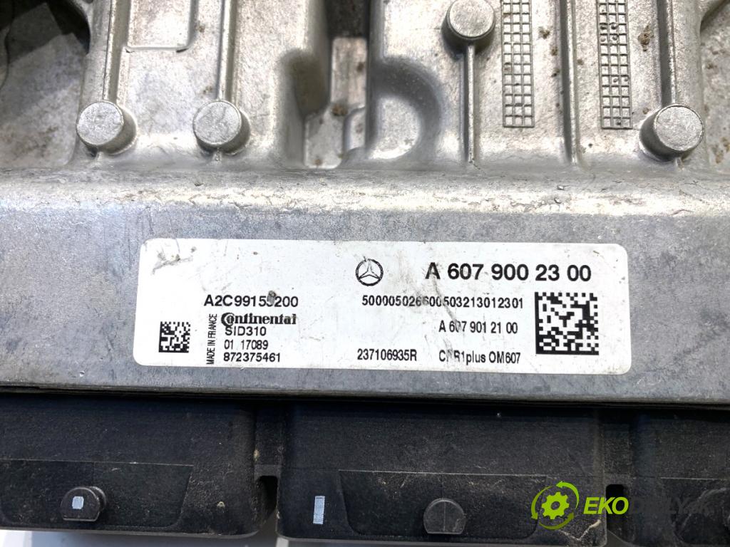 MERCEDES-BENZ CLA coupe coupe 2017 80 kW CLA 180 CDI / d (117.312) 1461 řídící jednotka motora A6079002300 (Řídicí jednotka)