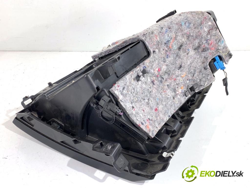 MERCEDES-BENZ CLA coupe coupe 2017 80 kW CLA 180 CDI / d (117.312) 1461 Priehradka, kastlík spolujazdca  (Priehradka (kastlík))