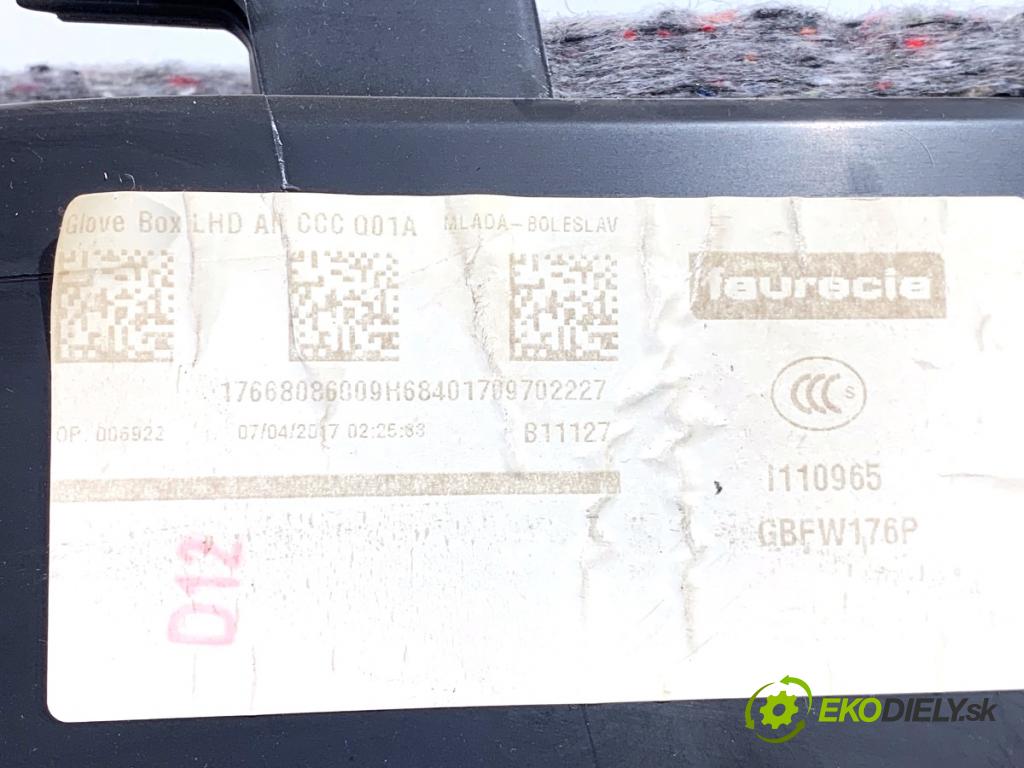 MERCEDES-BENZ CLA coupe coupe 2017 80 kW CLA 180 CDI / d (117.312) 1461 Priehradka, kastlík spolujazdca  (Priehradka (kastlík))