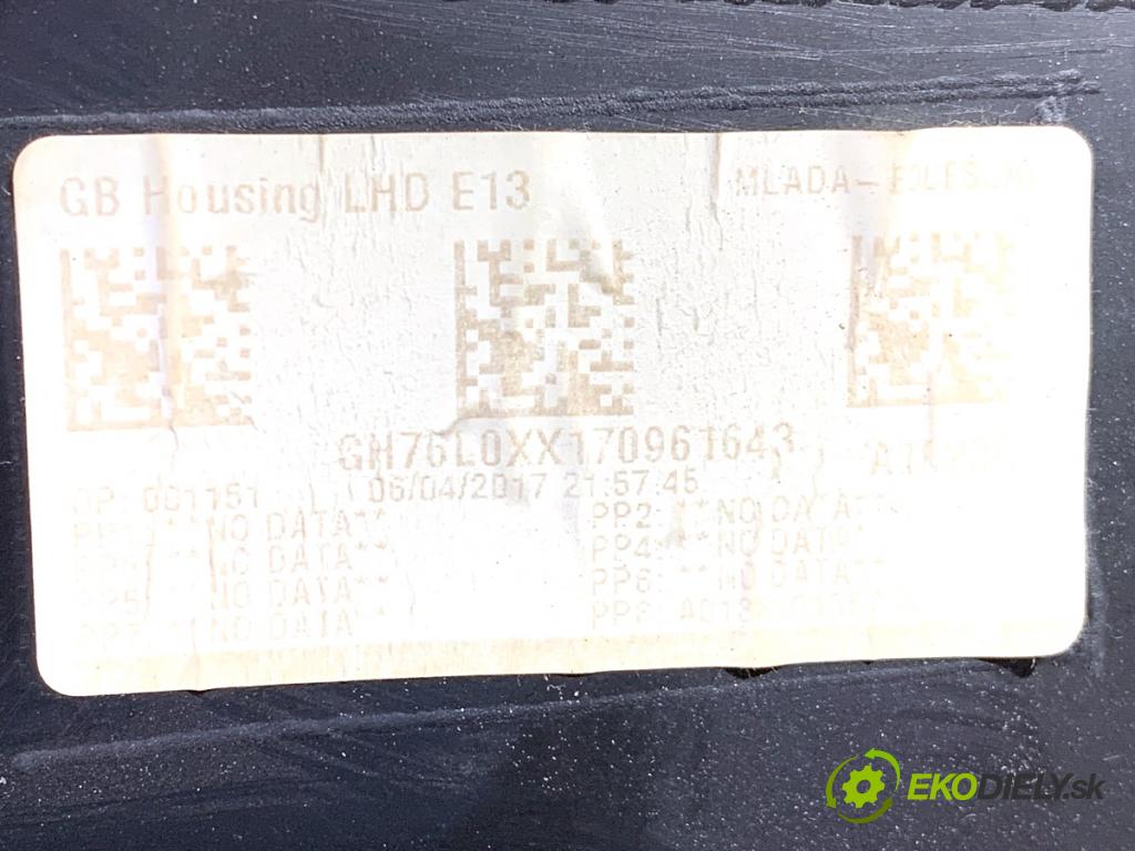 MERCEDES-BENZ CLA coupe coupe 2017 80 kW CLA 180 CDI / d (117.312) 1461 Priehradka, kastlík spolujazdca  (Priehradka (kastlík))