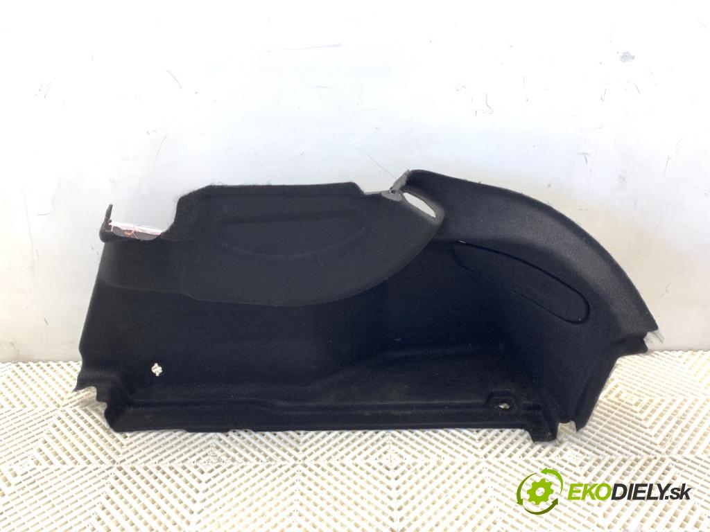 MERCEDES-BENZ CLA coupe coupe 2017 80 kW CLA 180 CDI / d (117.312) 1461 ča kufra pravý A1176907400