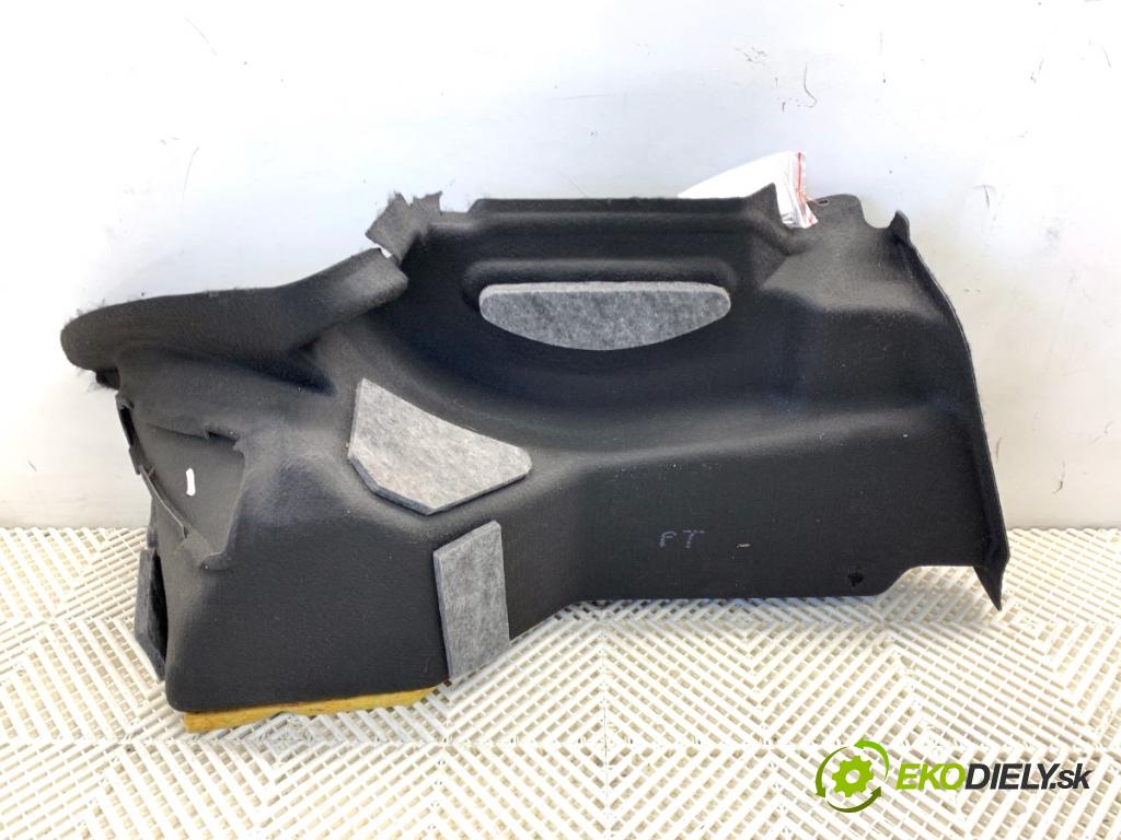 MERCEDES-BENZ CLA coupe coupe 2017 80 kW CLA 180 CDI / d (117.312) 1461 čalúnenie kufra pravy A1176907400