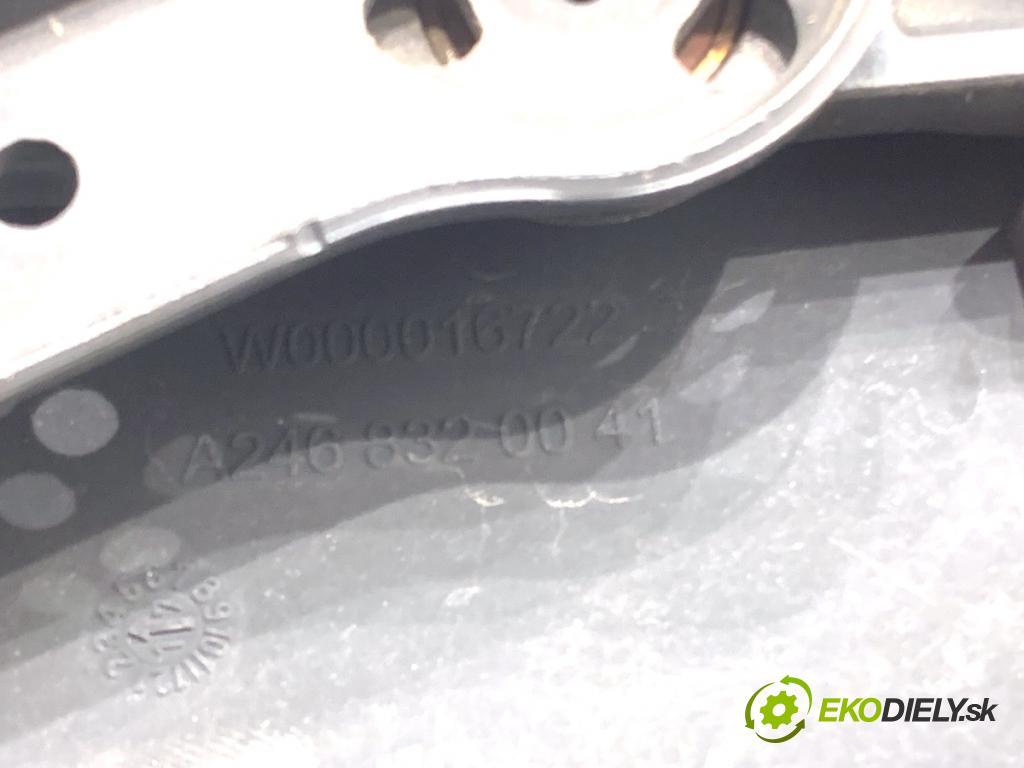 MERCEDES-BENZ CLA coupe coupe 2017 80 kW CLA 180 CDI / d (117.312) 1461 Rameno stierače predný A1768203400 A1768203600