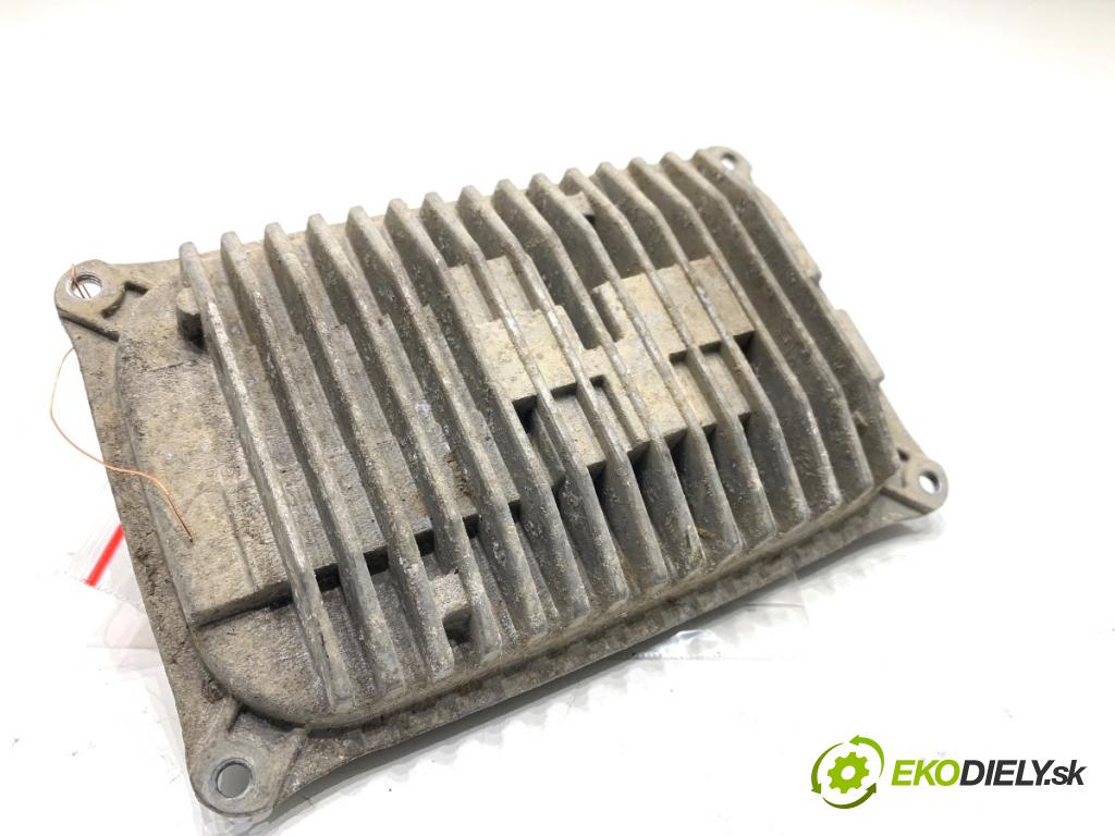 MERCEDES-BENZ CLA coupe coupe 2017 80 kW CLA 180 CDI / d (117.312) 1461 Menič XENON A1769001204 (Riadiaca jednotka xenónu)