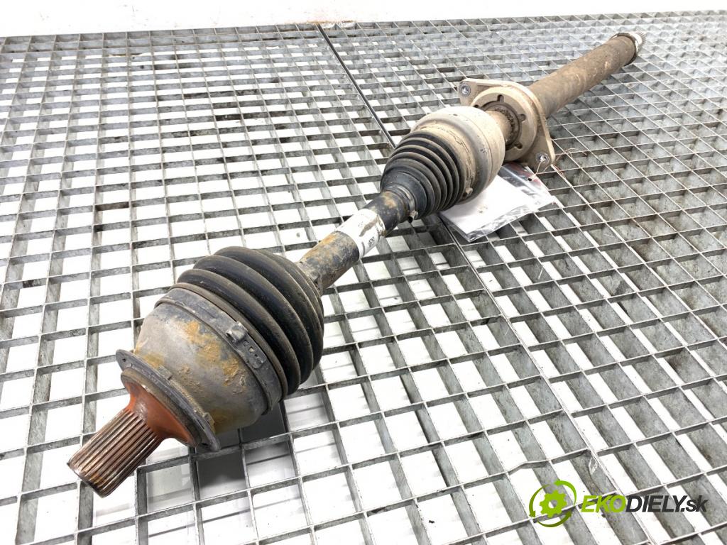 MERCEDES-BENZ CLA coupe coupe 2017 80 kW CLA 180 CDI / d (117.312) 1461 Poloos pravy predný 2463309100