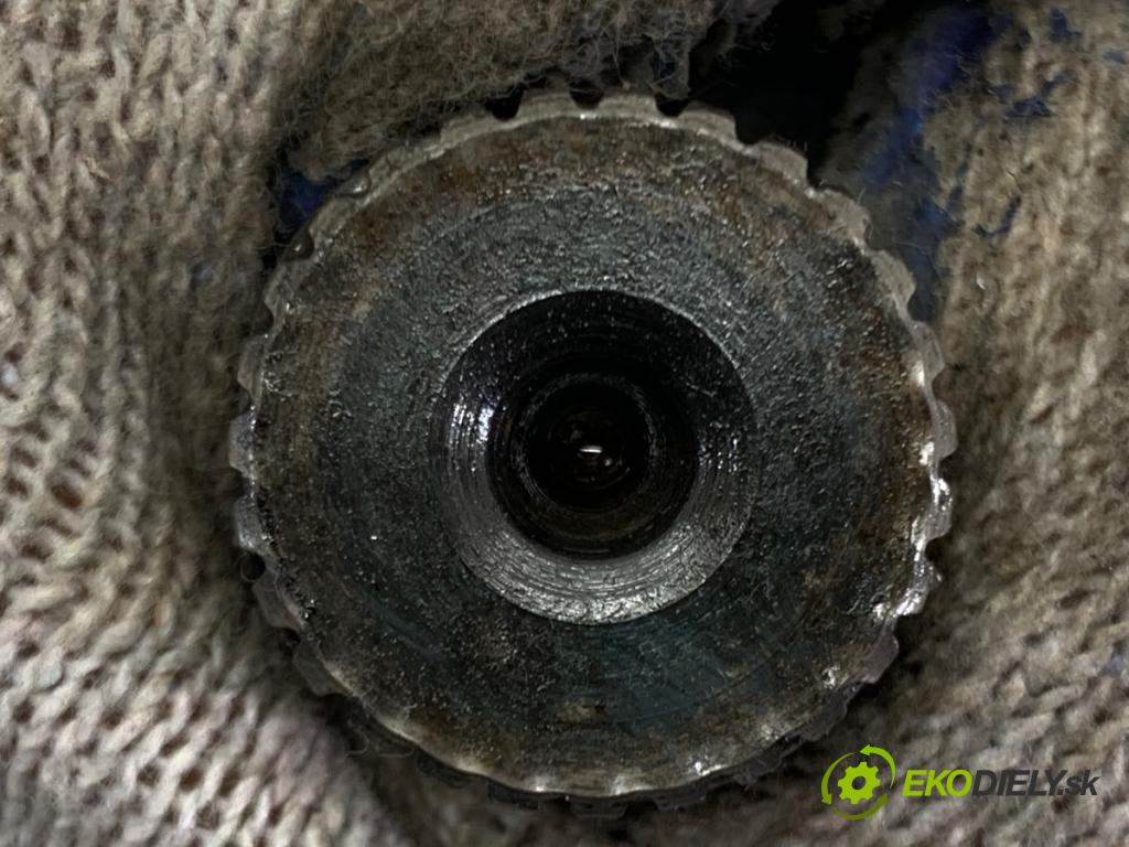 MERCEDES-BENZ CLA coupe coupe 2017 80 kW CLA 180 CDI / d (117.312) 1461 Poloos ľavy predný 2463309000