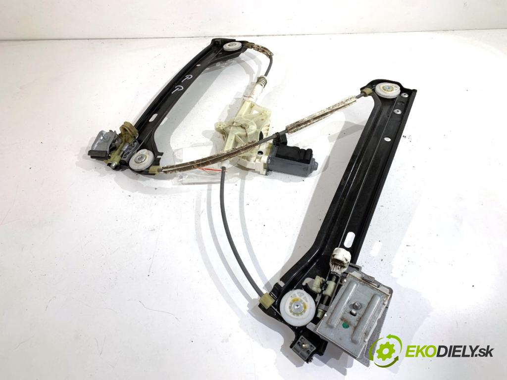 MERCEDES-BENZ CLA coupe coupe 2017 80 kW CLA 180 CDI / d (117.312) 1461 mechanismus okna pravý přední část