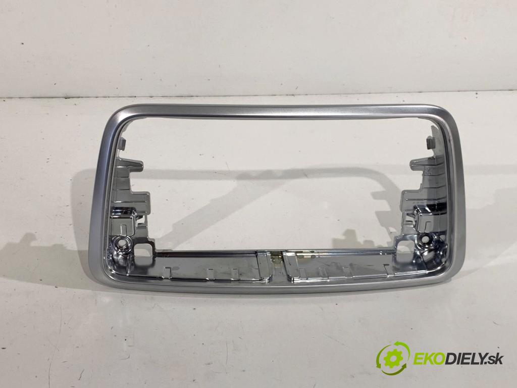 MERCEDES-BENZ CLA coupe coupe 2017 80 kW CLA 180 CDI / d (117.312) 1461 lišty kryt A1766890018 (Lišta)