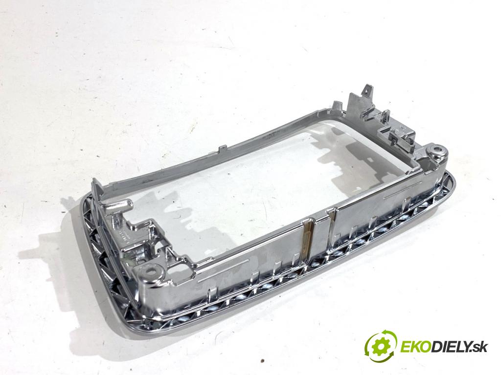 MERCEDES-BENZ CLA coupe coupe 2017 80 kW CLA 180 CDI / d (117.312) 1461 lišty kryt A1766890018 (Lišta)