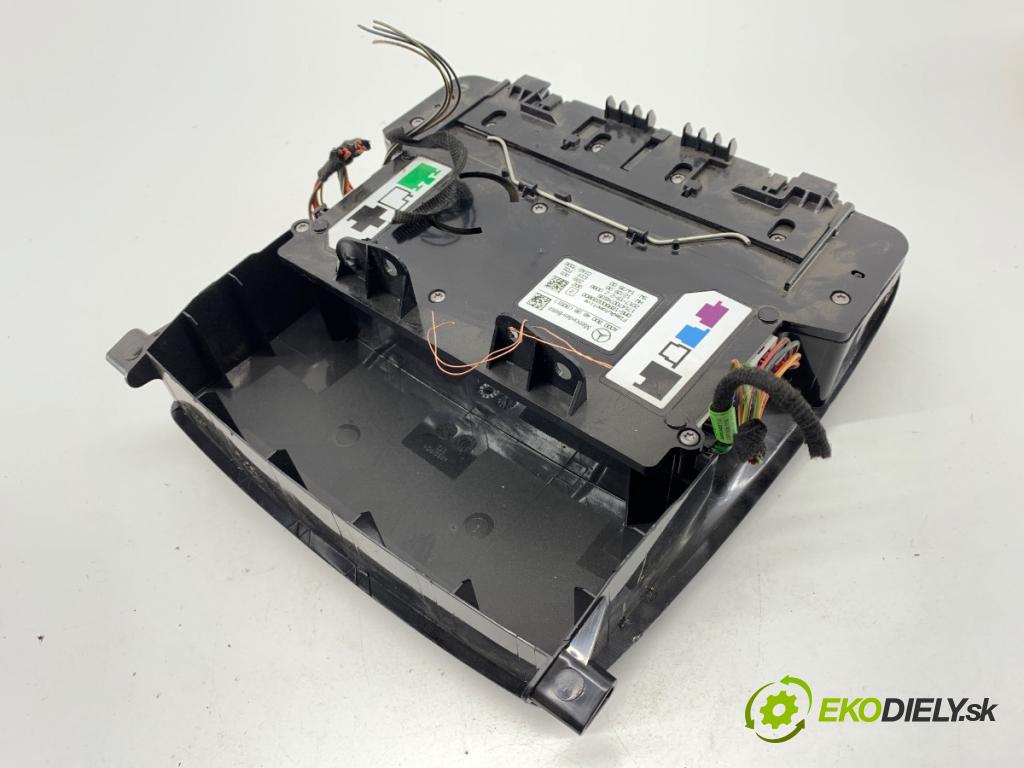 MERCEDES-BENZ CLA coupe coupe 2017 80 kW CLA 180 CDI / d (117.312) 1461 světlo stropní A0009004608