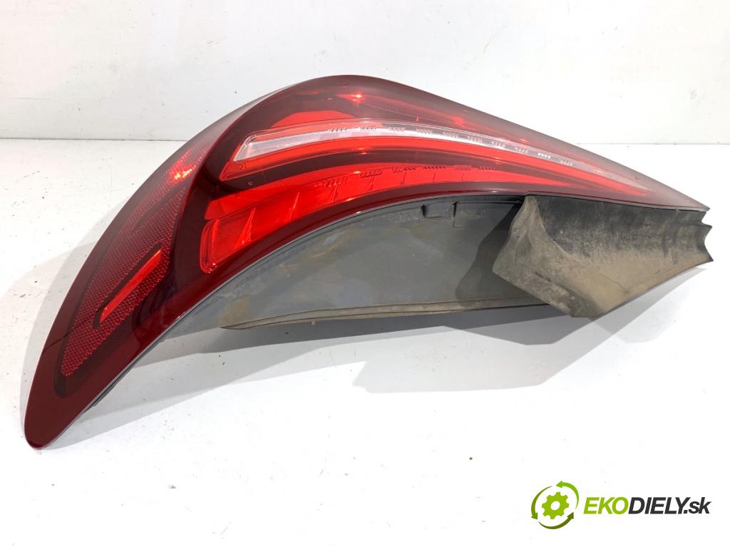 MERCEDES-BENZ CLA coupe coupe 2017 80 kW CLA 180 CDI / d (117.312) 1461 Svetlo pravy zad A1179063800