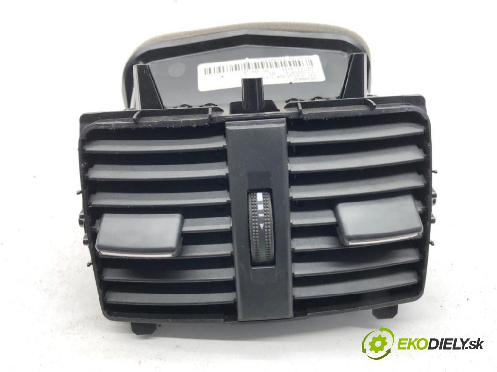 MERCEDES-BENZ CLA coupe coupe 2017 80 kW CLA 180 CDI / d (117.312) 1461 mří topení zadní část 