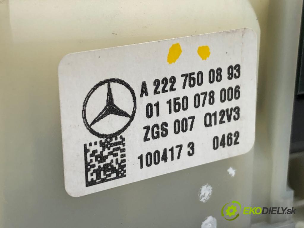 MERCEDES-BENZ CLA coupe coupe 2017 80 kW CLA 180 CDI / d (117.312) 1461 klika dveří zadní část A2227500893