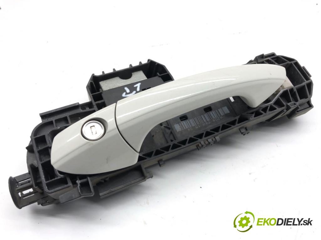 MERCEDES-BENZ CLA coupe coupe 2017 80 kW CLA 180 CDI / d (117.312) 1461 klika vnejší levý přední část 