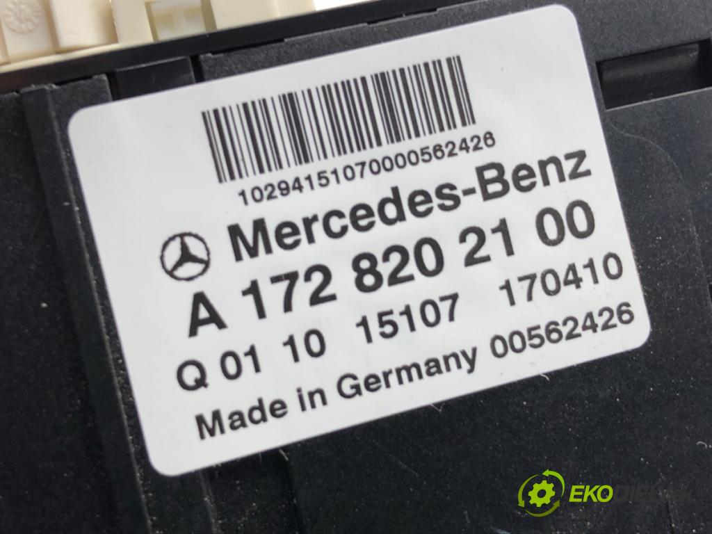 MERCEDES-BENZ CLA coupe coupe 2017 80 kW CLA 180 CDI / d (117.312) 1461 HNÍZDO: USB A1728202100
