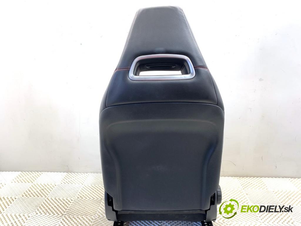 MERCEDES-BENZ CLA coupe coupe 2017 80 kW CLA 180 CDI / d (117.312) 1461 Sedadlo pravy predný