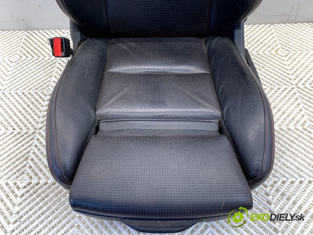 MERCEDES-BENZ CLA coupe coupe 2017 80 kW CLA 180 CDI / d (117.312) 1461 Sedadlo ľavy predný