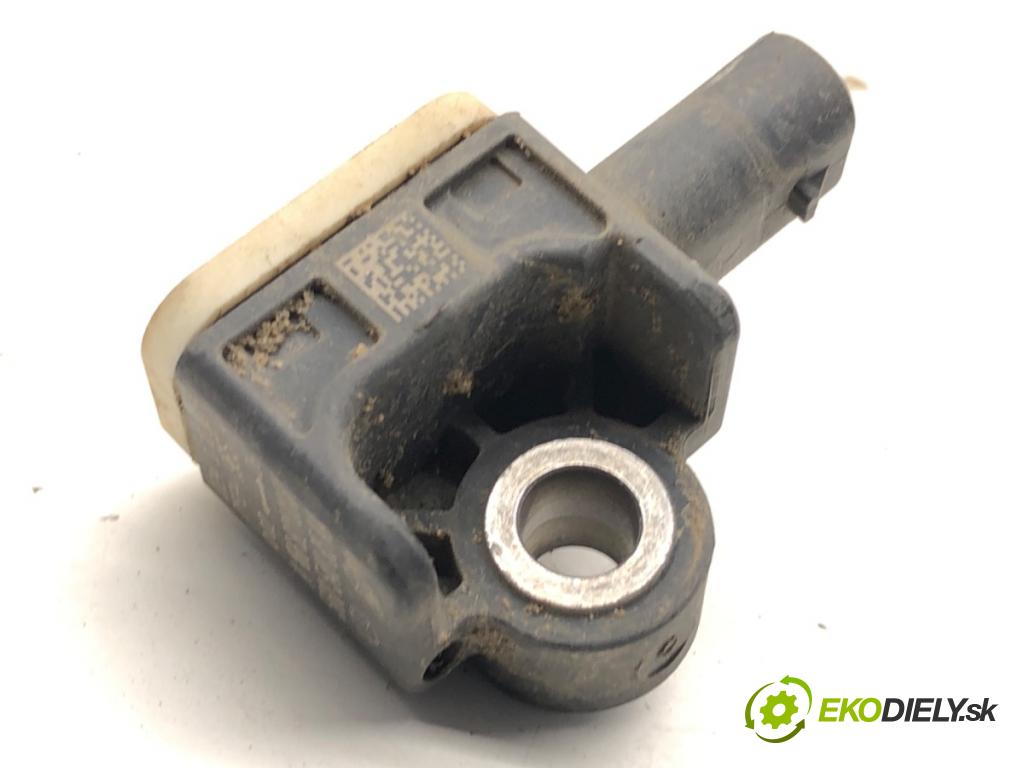 MERCEDES-BENZ CLA coupe coupe 2017 80 kW CLA 180 CDI / d (117.312) 1461 Snímač nárazu A1668210151 (Snímač nárazu)