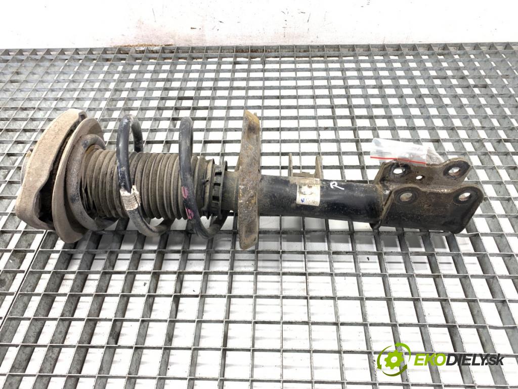 MERCEDES-BENZ CLA coupe coupe 2017 80 kW CLA 180 CDI / d (117.312) 1461 Tlmič pravy predný ZE 