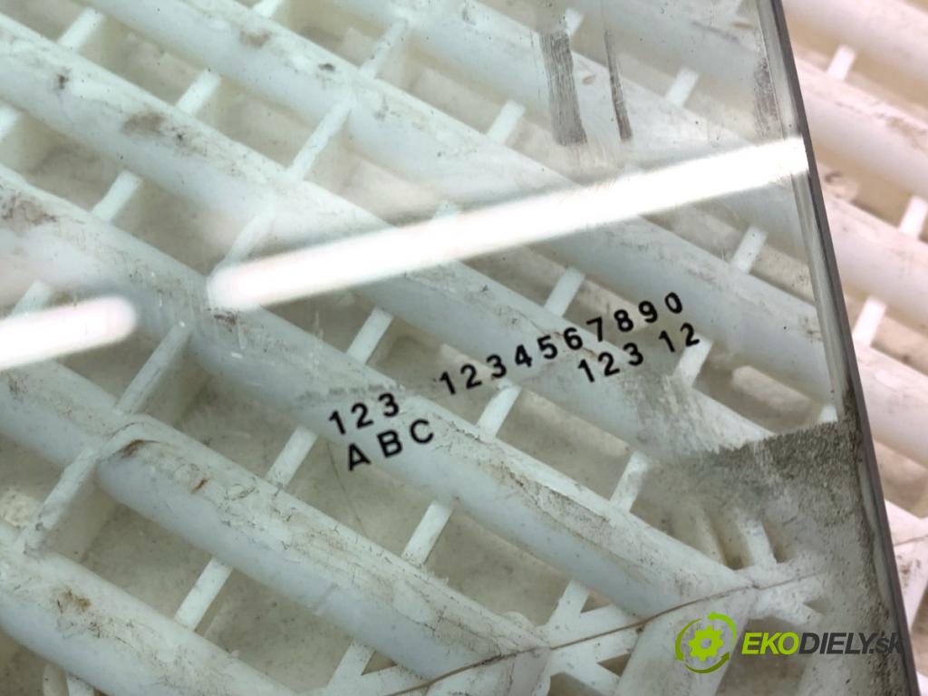 MERCEDES-BENZ CLA coupe coupe 2017 80 kW CLA 180 CDI / d (117.312) 1461 Okno ľavy predný