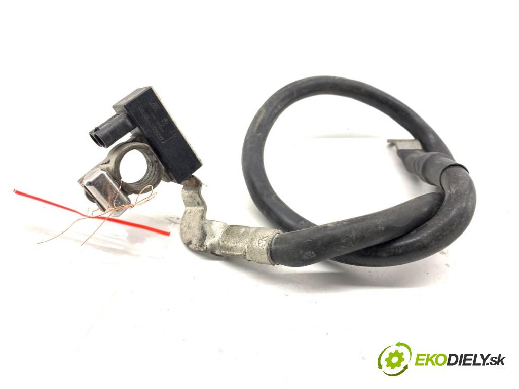 MERCEDES-BENZ CLA coupe coupe 2017 80 kW CLA 180 CDI / d (117.312) 1461 svorka MINUS: A1669056001