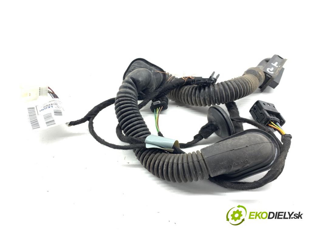 MERCEDES-BENZ CLA coupe coupe 2017 80 kW CLA 180 CDI / d (117.312) 1461 káblovačka dveře zadní část pravý A1175407009