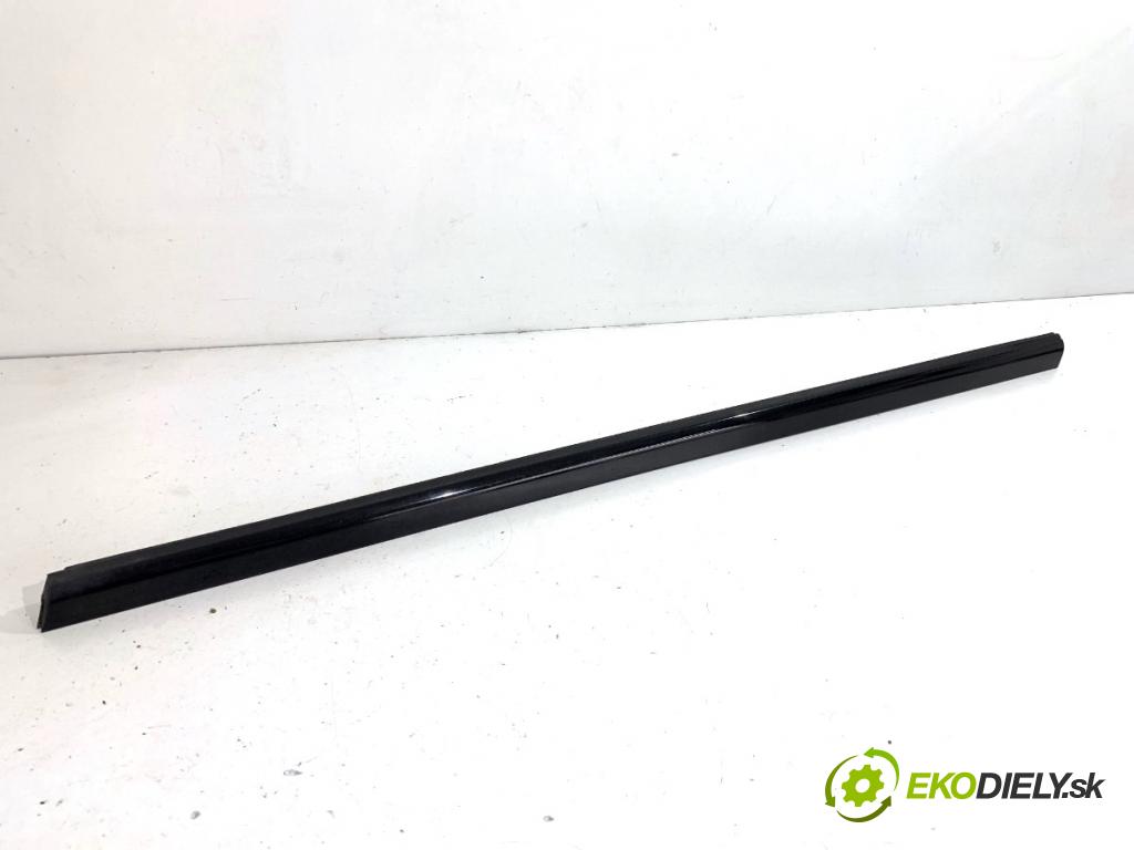 MERCEDES-BENZ CLA coupe coupe 2017 80 kW CLA 180 CDI / d (117.312) 1461 Lišta Sbírání: predný ľavy A1177250382