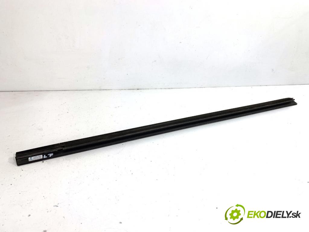 MERCEDES-BENZ CLA coupe coupe 2017 80 kW CLA 180 CDI / d (117.312) 1461 Lišta Sbírání: predný ľavy A1177250382