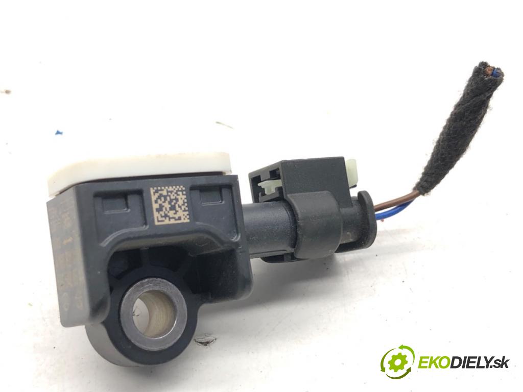 MERCEDES-BENZ CLA coupe coupe 2017 80 kW CLA 180 CDI / d (117.312) 1461 Snímač nárazu A1668210151 (Snímač nárazu)