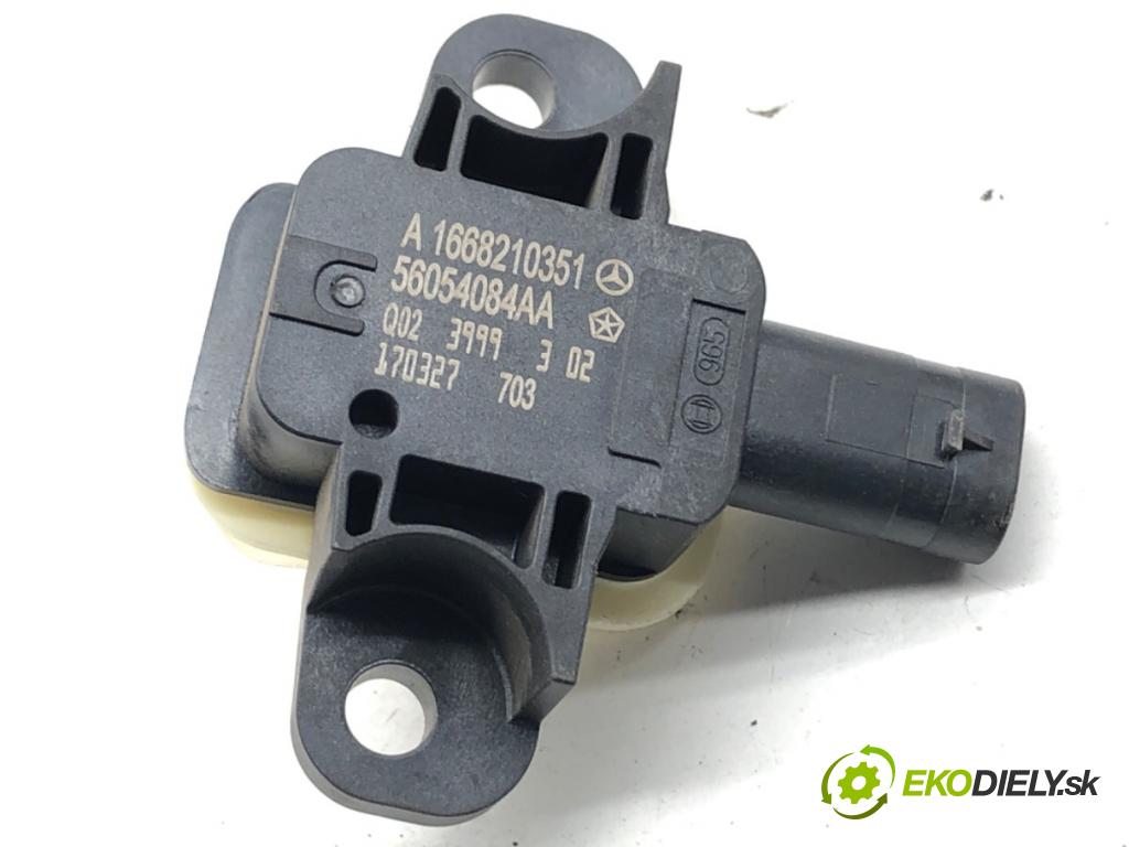 MERCEDES-BENZ CLA coupe coupe 2017 80 kW CLA 180 CDI / d (117.312) 1461 Snímač nárazu A1668210351 (Snímač nárazu)