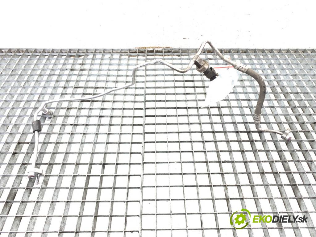 MERCEDES-BENZ CLA coupe coupe 2017 80 kW CLA 180 CDI / d (117.312) 1461 rúrka klimatizace A2468301002 (Trubka klimatizace)