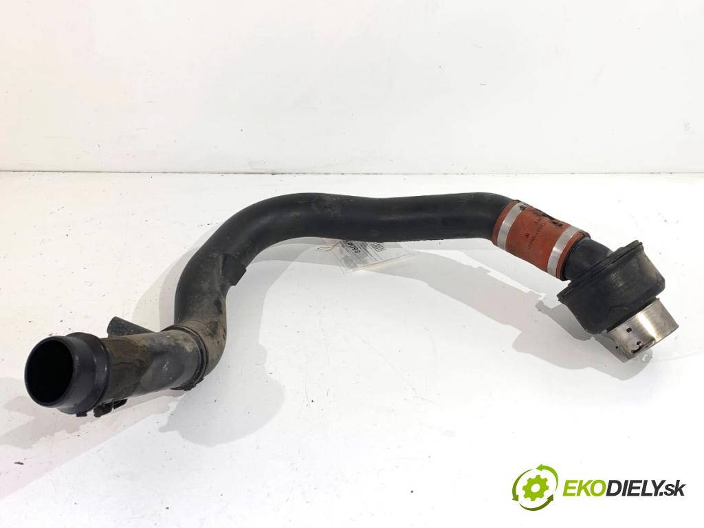 MERCEDES-BENZ CLA coupe coupe 2017 80 kW CLA 180 CDI / d (117.312) 1461 Rúra turba A6070900300